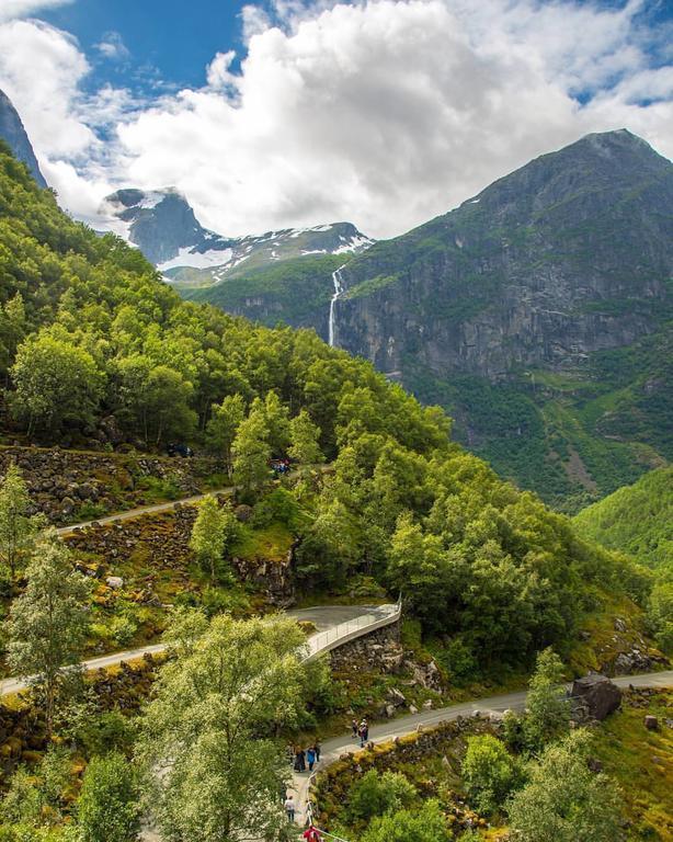 Hotel Briksdalsbre Fjellstove Exteriér fotografie